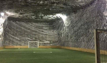 cacica, rumania, cancha, bajo tierra